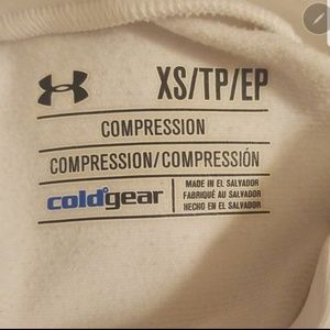 Under Armour Tops - π4/$20π Super cute Under Armour Cold Gear Top Under Armour Tops - π4/$20π Super cute Under Armour Cold Gear Top